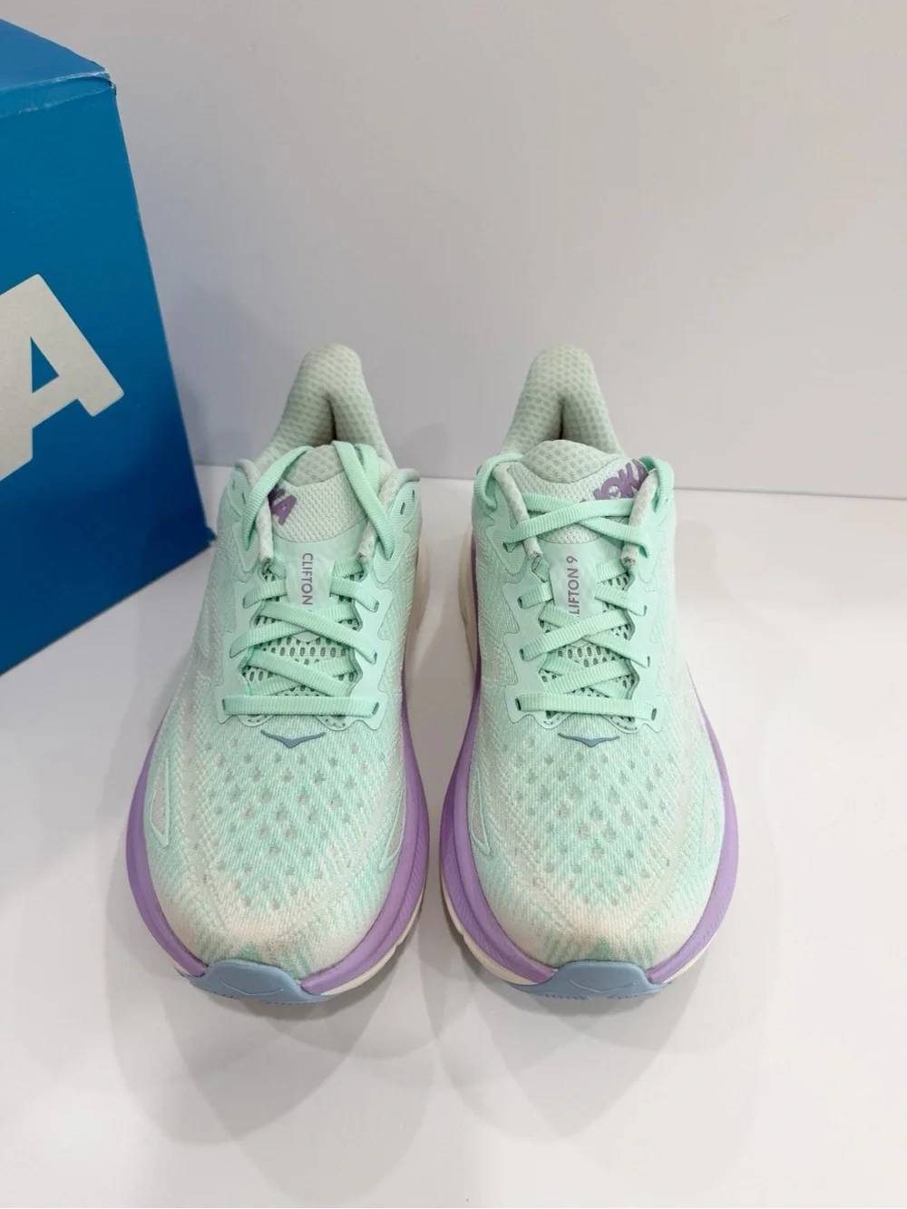 Brooks hoka one